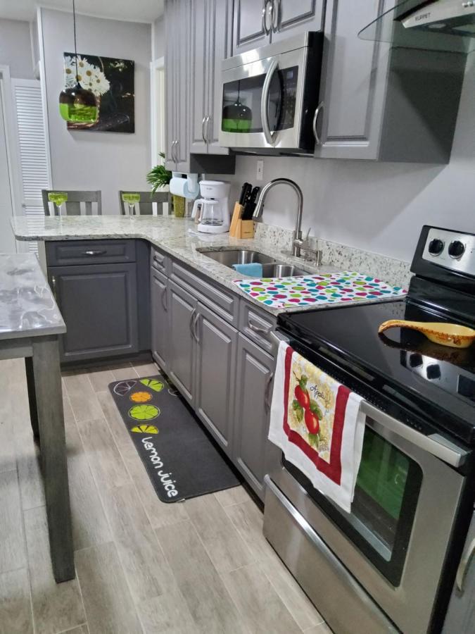 Apartment Beautiful Close To Everything Tampa
