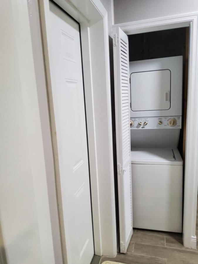 Beautiful Close To Everything Apartment