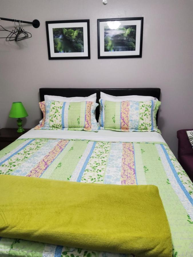 Beautiful Close To Everything Apartment *