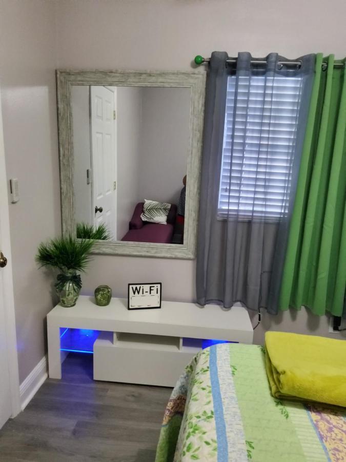Apartment Beautiful Close To Everything *